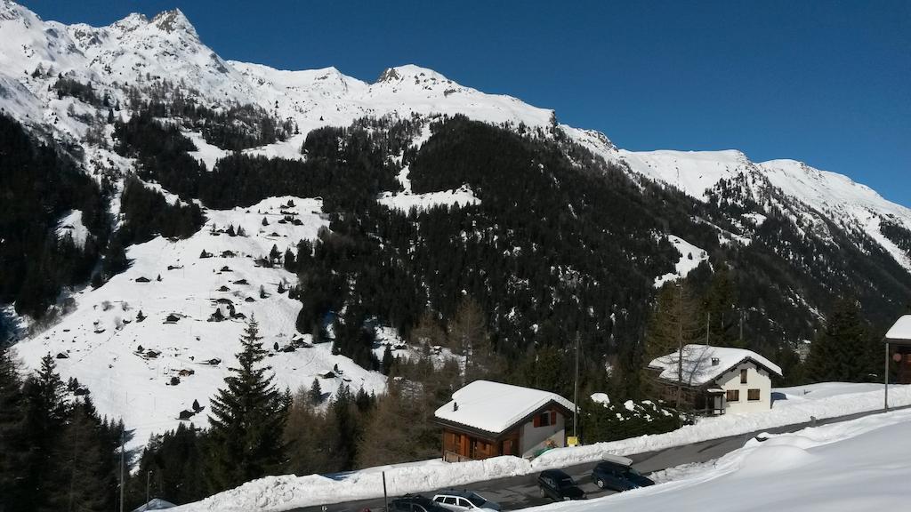 Chalet Edelweiss Heremence Room photo